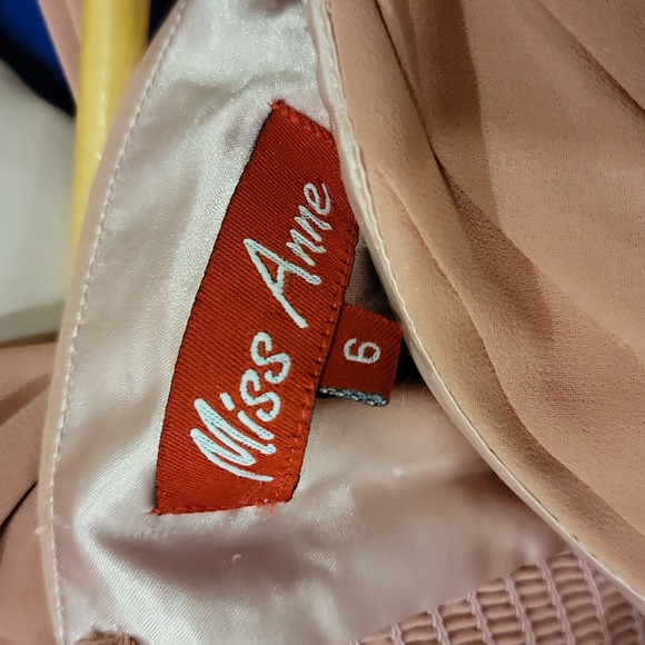 # 18. Formal Dress 👗 - Picture 14 of 15